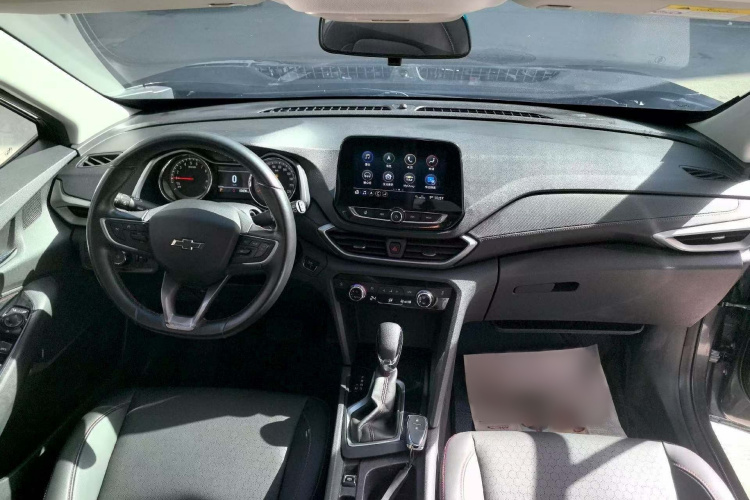 雪佛兰 沃兰多 2020款 轻混 Redline 530T 自动纵享版（5+2款）中控内饰7005