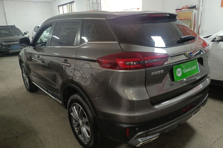 吉利汽车 博越 2018款 1.8TD 自动两驱智联型4G互联版车身外观4