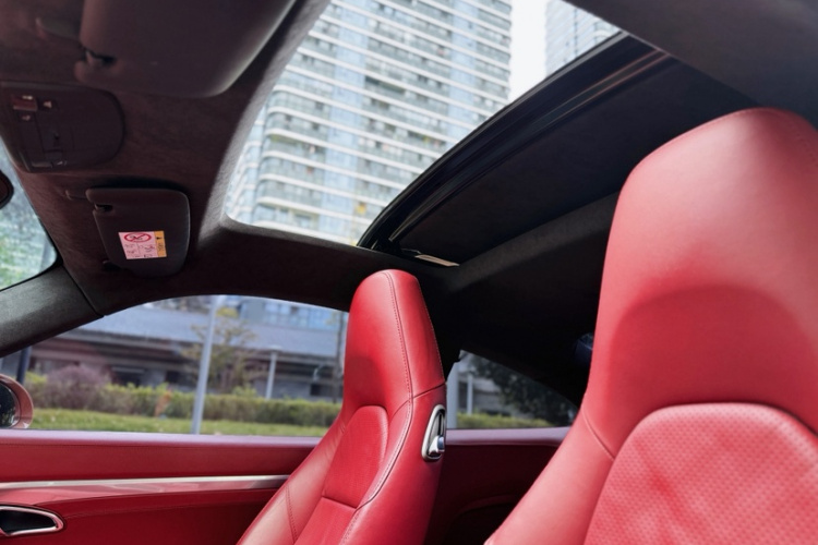 保时捷911 2012款 Carrera 3.4L中控内饰7012