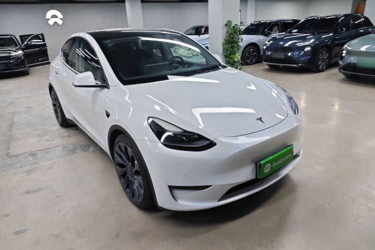 特斯拉 Model Y 2021款 Performance高性能全轮驱动版车身外观3