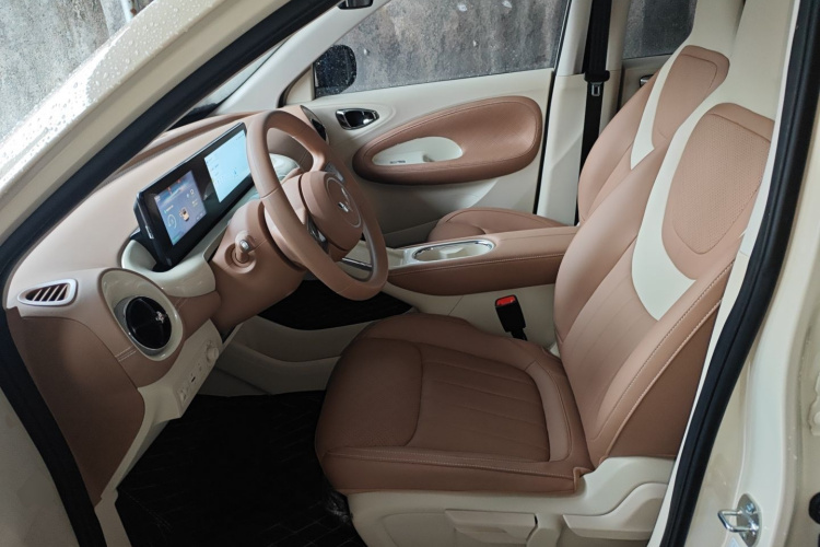 五菱汽车 五菱缤果 2025款 333km 悦享款中控内饰19