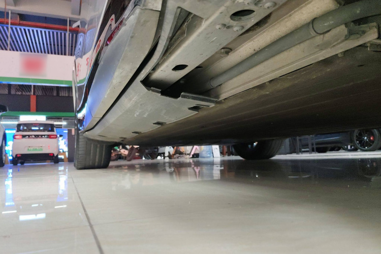 小鹏G6 2023款 700 四驱性能 Max局部细节9001