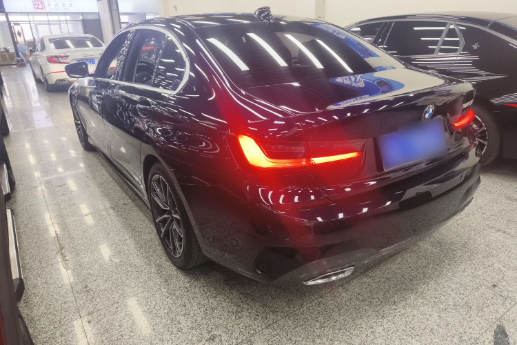 宝马3系 2022款 325Li M运动套装车身外观4