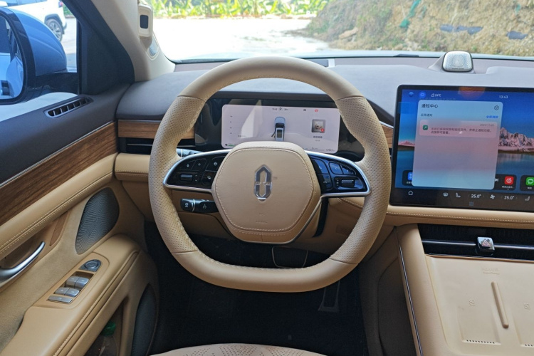 鸿蒙智行 问界M7 2024款 1.5T 后驱Plus版 6座中控内饰13