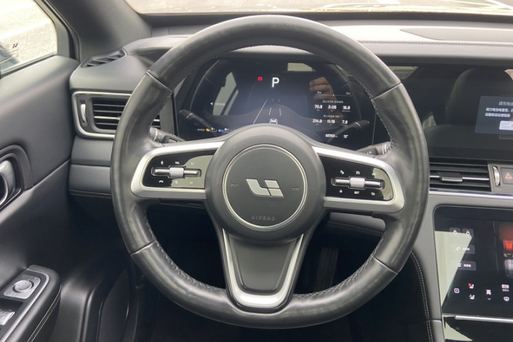 理想汽车 理想ONE 2021款 增程6座版中控内饰7002