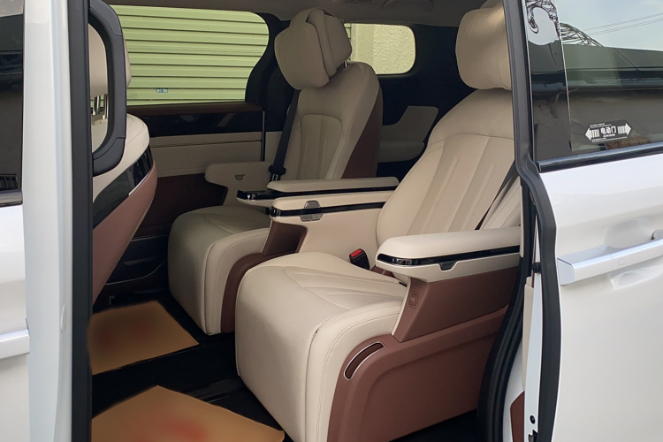 比亚迪 夏 2025款 DM-i 1.5T 180km 卓越型中控内饰7001