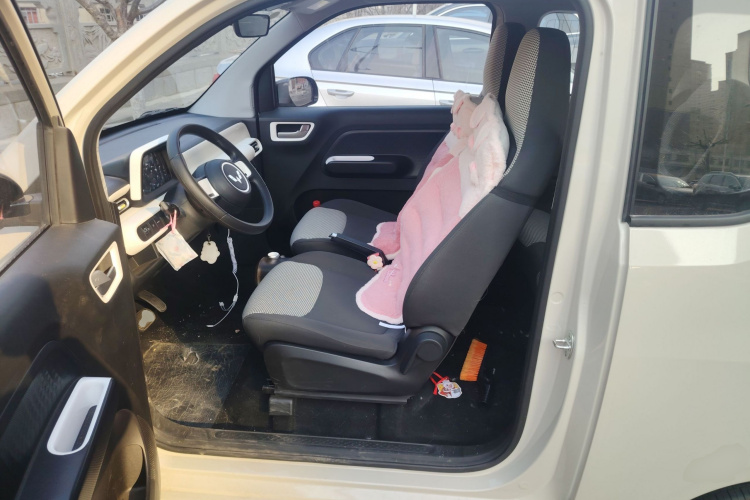 五菱汽车 宏光MINIEV 2024款 第三代 215km 青春版中控内饰19