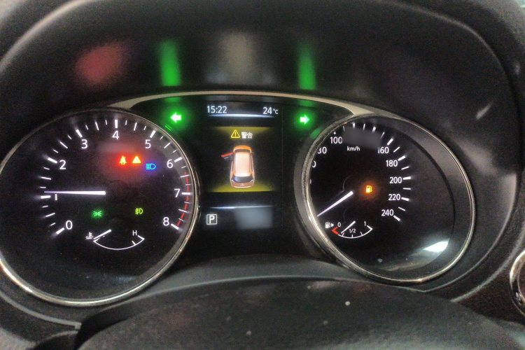 日产 奇骏 2014款 2.0L CVT智领版 2WD局部细节14