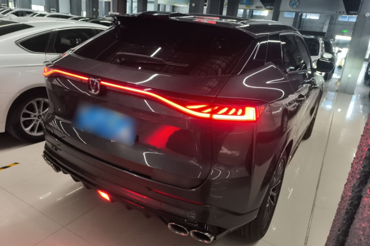 长安UNI-Z 2025款 1.5T 尊贵型车身外观6005