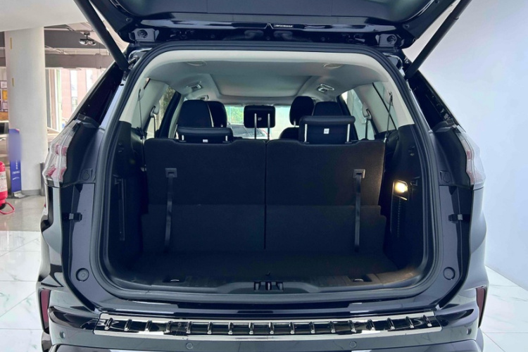 福特 锐界 2021款 PLUS EcoBoost 245 两驱豪锐型 7座中控内饰7006