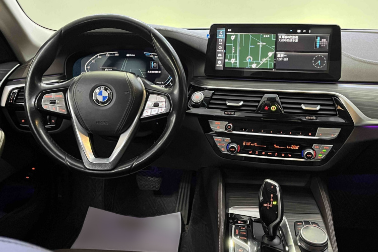 宝马5系新能源 2021款 改款 535Le 豪华套装中控内饰7002