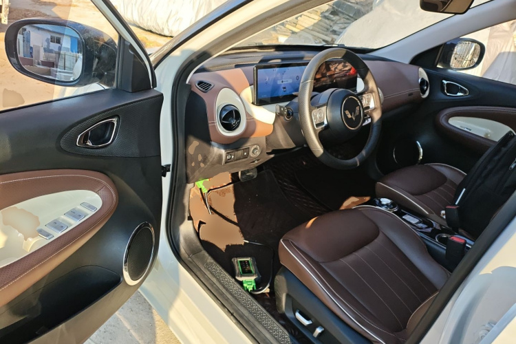 五菱汽车 五菱缤果 2023款 333km 灵犀互联款中控内饰7003