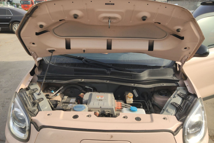 零跑汽车 零跑T03 2021款 400舒享版机舱底盘24