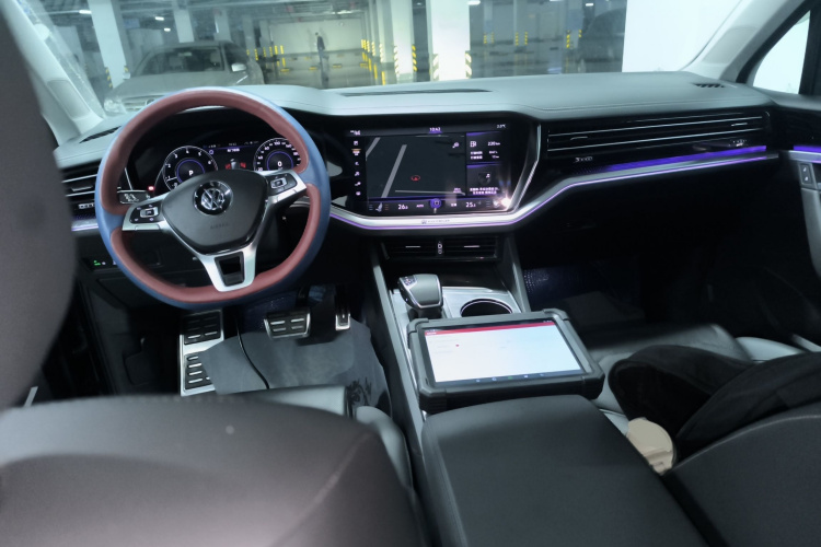 大众 途锐 2019款 2.0TSI 锐翼版 国V中控内饰12