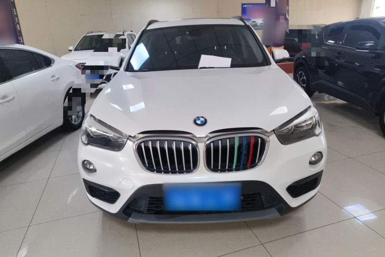 宝马X1 2019款 sDrive18Li 时尚型车身外观2