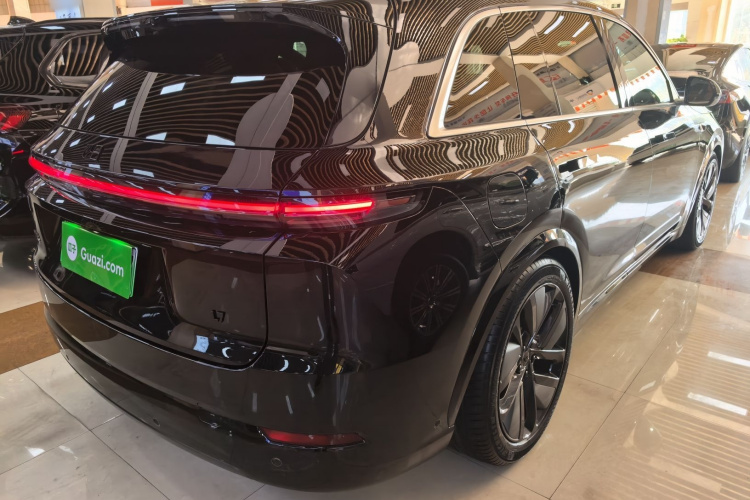 理想汽车 理想L7 2025款 Max 智能焕新版车身外观7