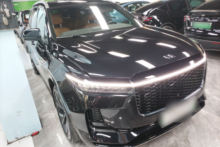 理想汽车 理想ONE 2021款 增程6座版车身外观3