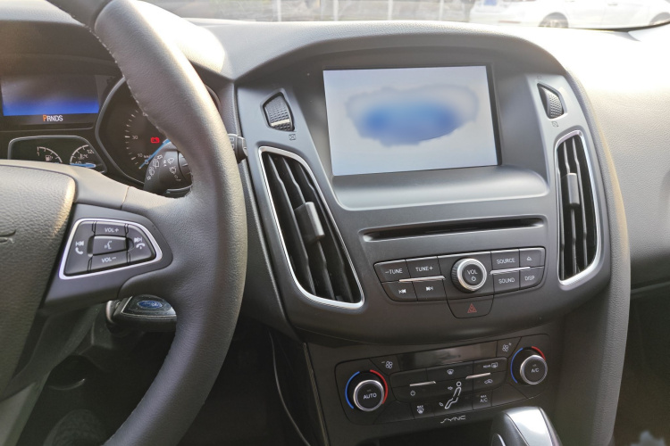 福特 福克斯 2015款 两厢 EcoBoost 180 自动精英型中控内饰7001