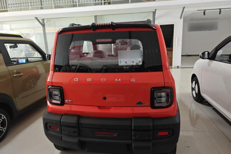 吉利银河 2025款 210km 熊猫骑士车身外观6004