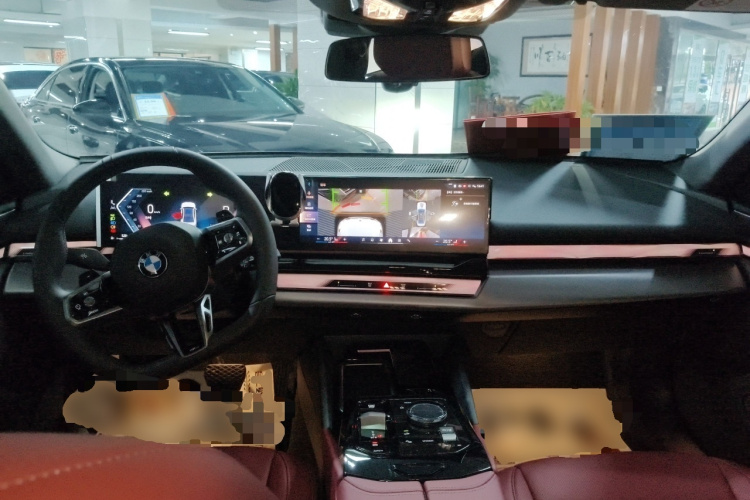 宝马5系 2024款 530Li 领先型 M运动套装中控内饰12