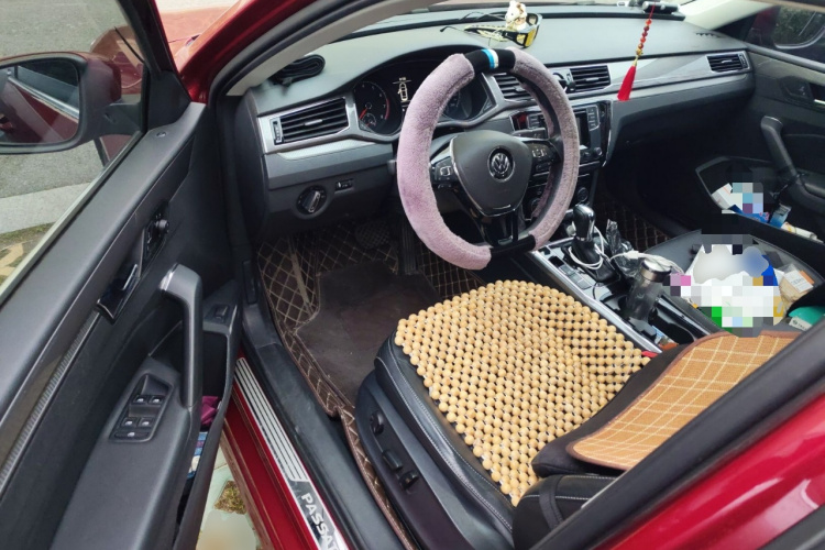 大众 帕萨特 2016款 280TSI DSG尊荣版中控内饰20