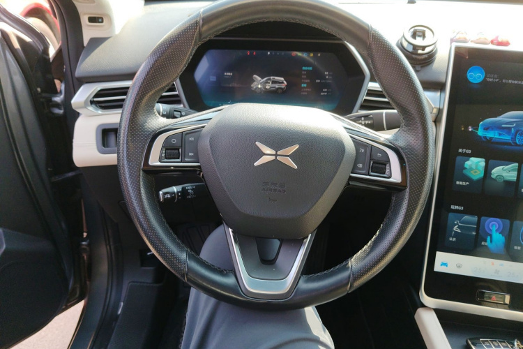 小鹏G3 2019款 尊享版中控内饰13