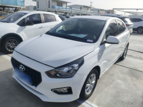 现代 瑞纳 2017款 1.4L 手动焕彩天窗版 国V