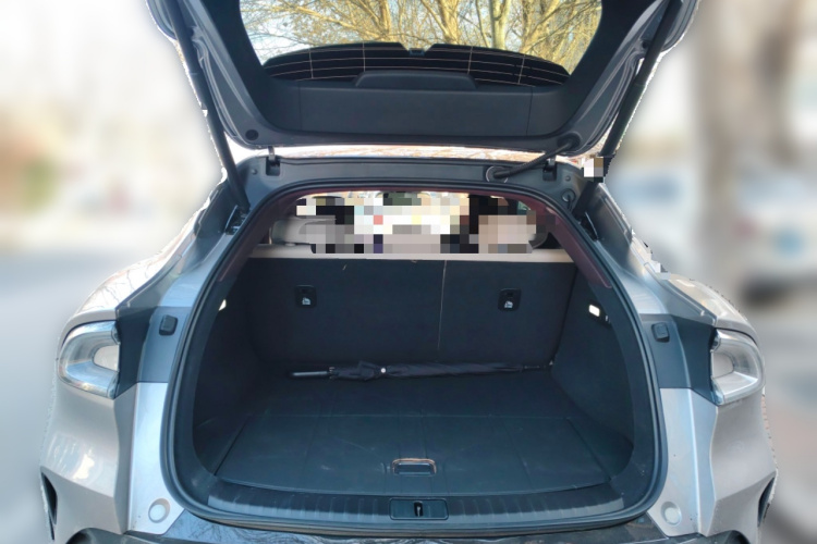 小米汽车 小米YU7 2025款 超长续航高性能四驱Max版中控内饰23