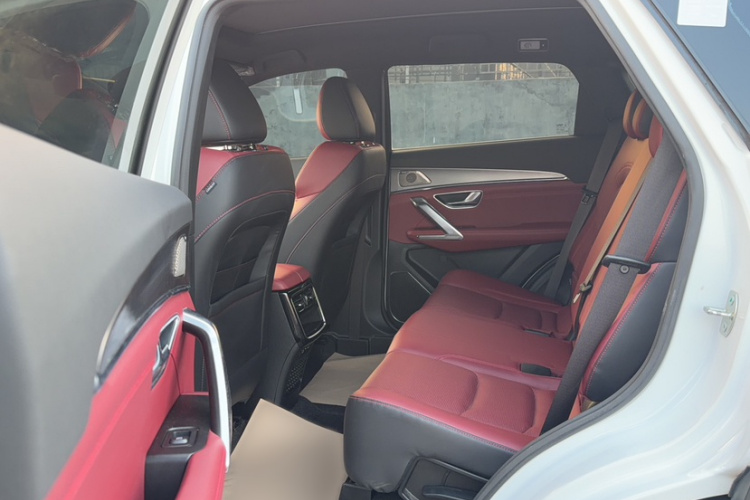 捷途X70 PLUS 2021款 1.6T DCT星 5座中控内饰7002