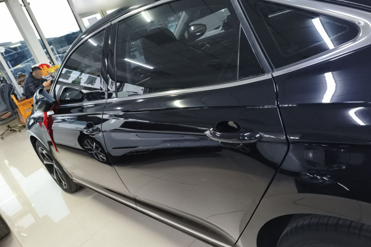 大众 帕萨特 2023款 330TSI 星空精英版车身外观4