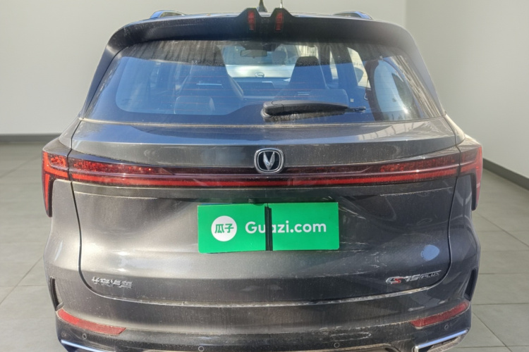 长安CS75 PLUS 2024款 第三代 冠军版 1.5T 智驾劲航型车身外观6