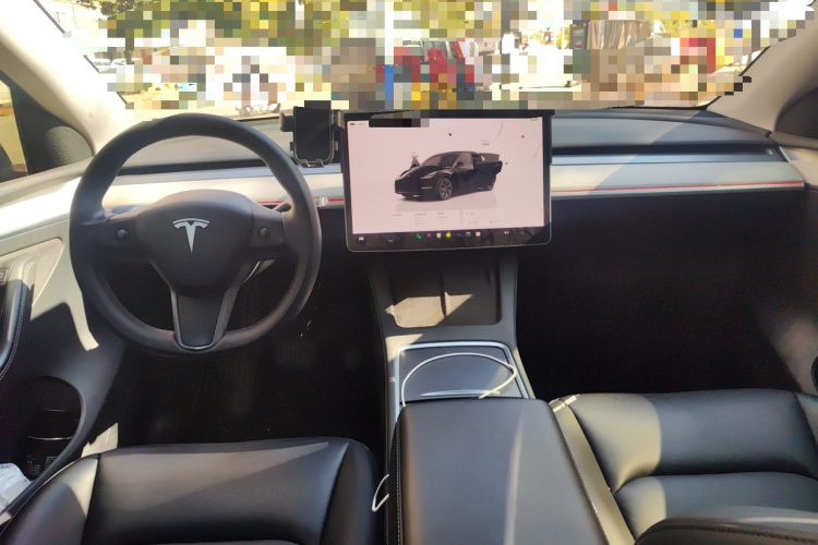 特斯拉 Model Y 2023款 后轮驱动版中控内饰7002