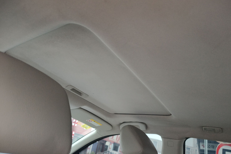 启辰T70 2015款 2.0L 手动睿享版中控内饰22