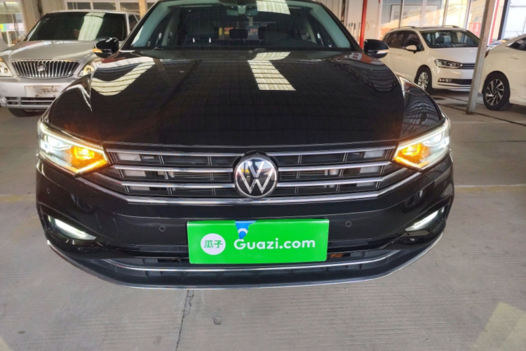 大众 迈腾 2020款 330TSI DSG 豪华型车身外观2