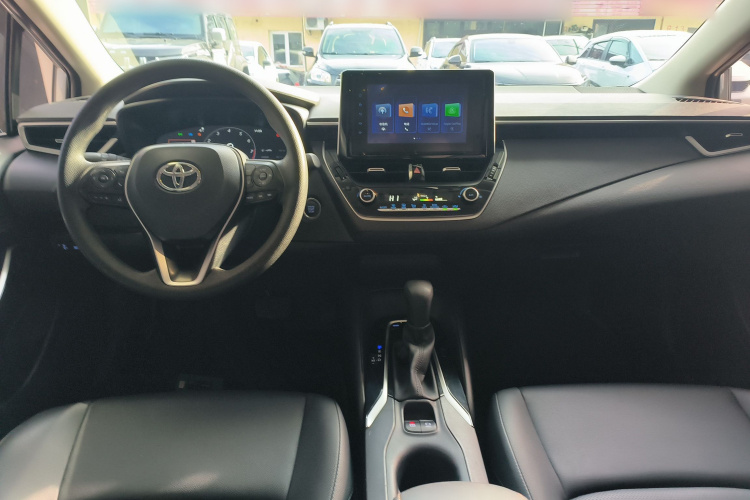 丰田 凌尚 2023款 2.0L 豪华版中控内饰7002