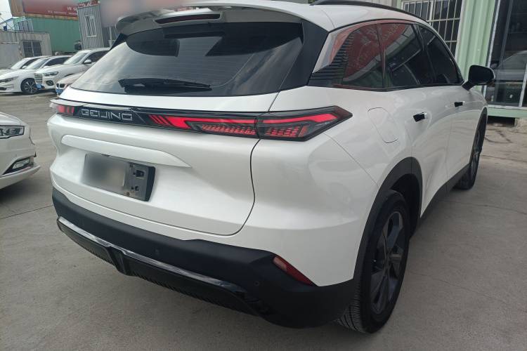 北京汽车 魔方 2022款 1.5T DCT铂金版车身外观6005