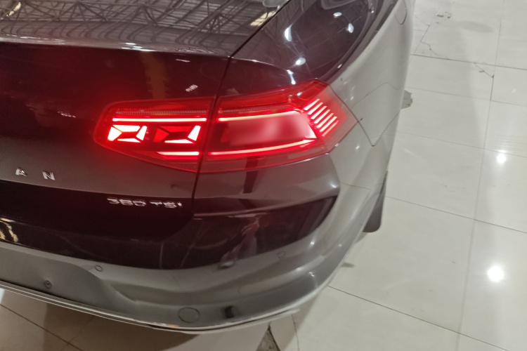 大众 迈腾 2020款 380TSI DSG 豪华型车身外观9