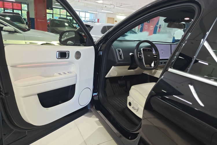 理想汽车 理想L6 2024款 Pro中控内饰7003