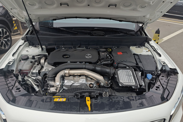 奔驰GLB 2025款 GLB 220 动感型局部细节24