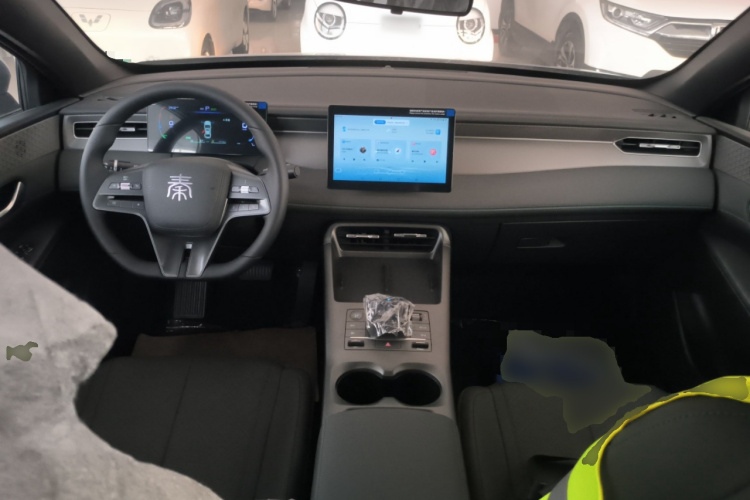 比亚迪 秦PLUS 2025款 DM-i 智驾版 55KM领先型中控内饰12