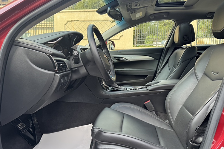 凯迪拉克ATS-L 2017款 28T 时尚型中控内饰7004