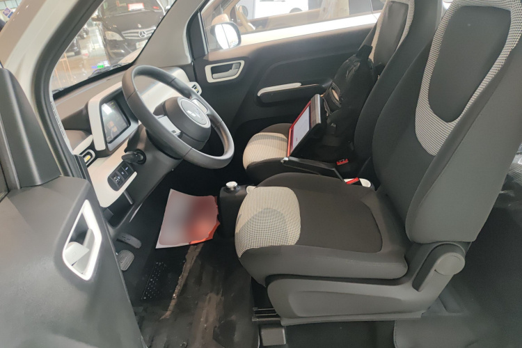 五菱汽车 宏光MINIEV 2024款 第三代 215km 青春版中控内饰19