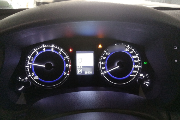 英菲尼迪QX50 2015款 2.5L 舒适版局部细节14