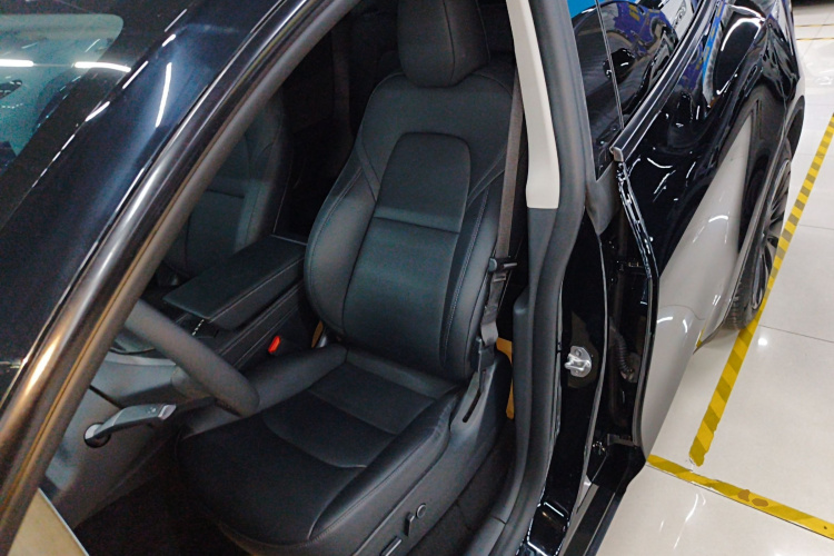 特斯拉 Model Y 2022款 改款 后轮驱动版局部细节19