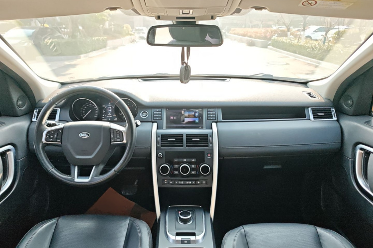 路虎 发现神行 2017款 2.0T SE中控内饰7002