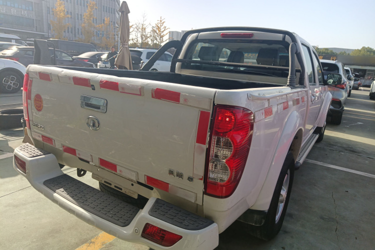 长城 风骏5 2017款 2.4L欧洲版汽油两驱进取型大双排4G69S4N车身外观6005