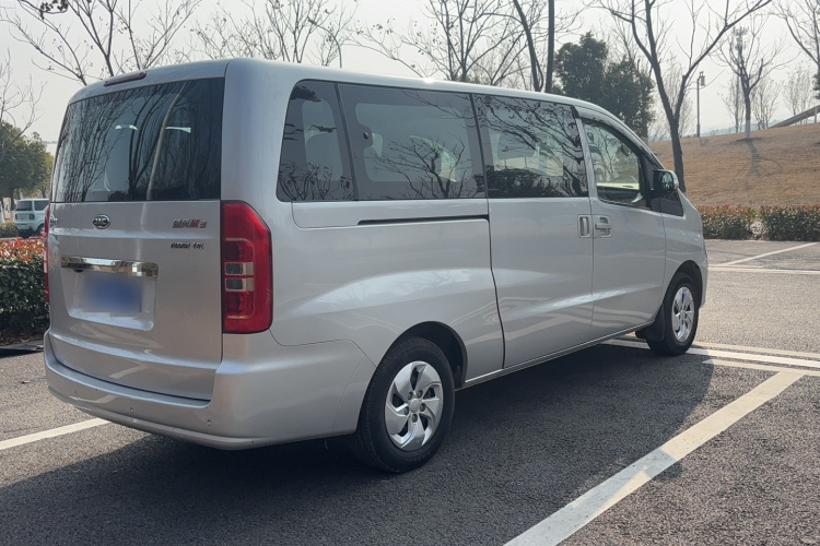 江淮瑞风 瑞风M3 2023款 PLUS 1.8L 9座智联版车身外观6004