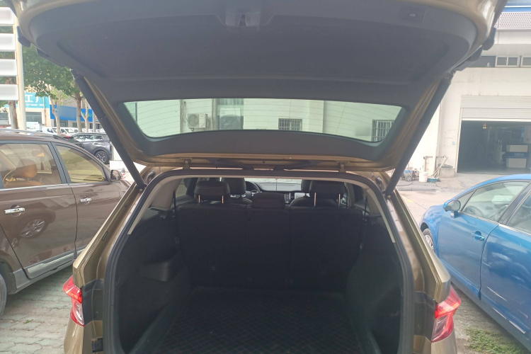 斯柯达 柯迪亚克 2017款 TSI330 5座两驱豪华版机舱底盘23