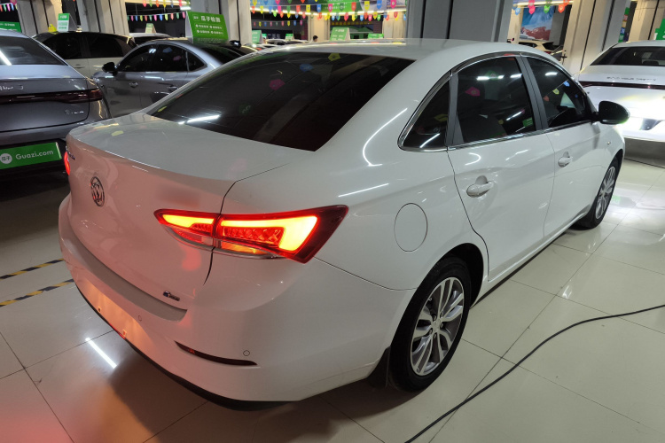 别克 英朗 2021款 改款 1.3T 自动轻混动精英型车身外观7