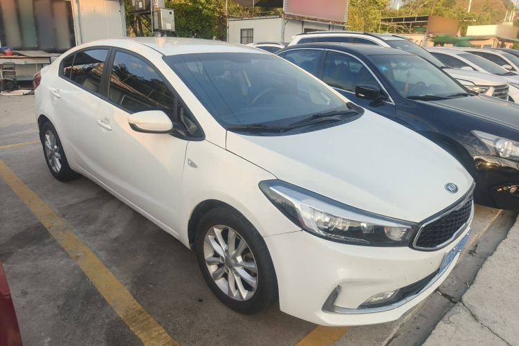 起亚K3 2017款  1.6L 自动15周年特别版GLS车身外观6002